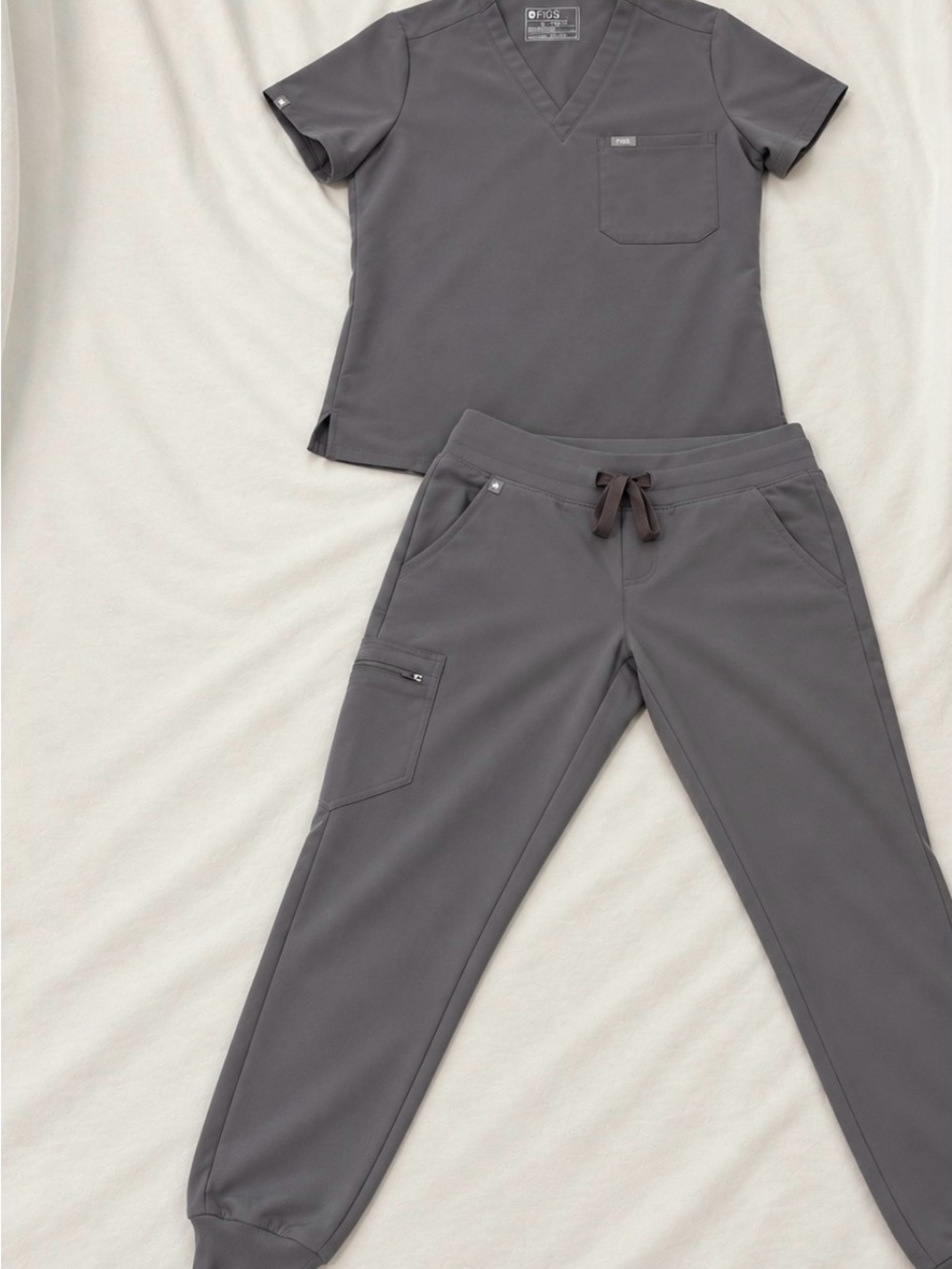 Figs Women's Charcoal Jogger Scrub Pants - Drawstring Cargo Pockets